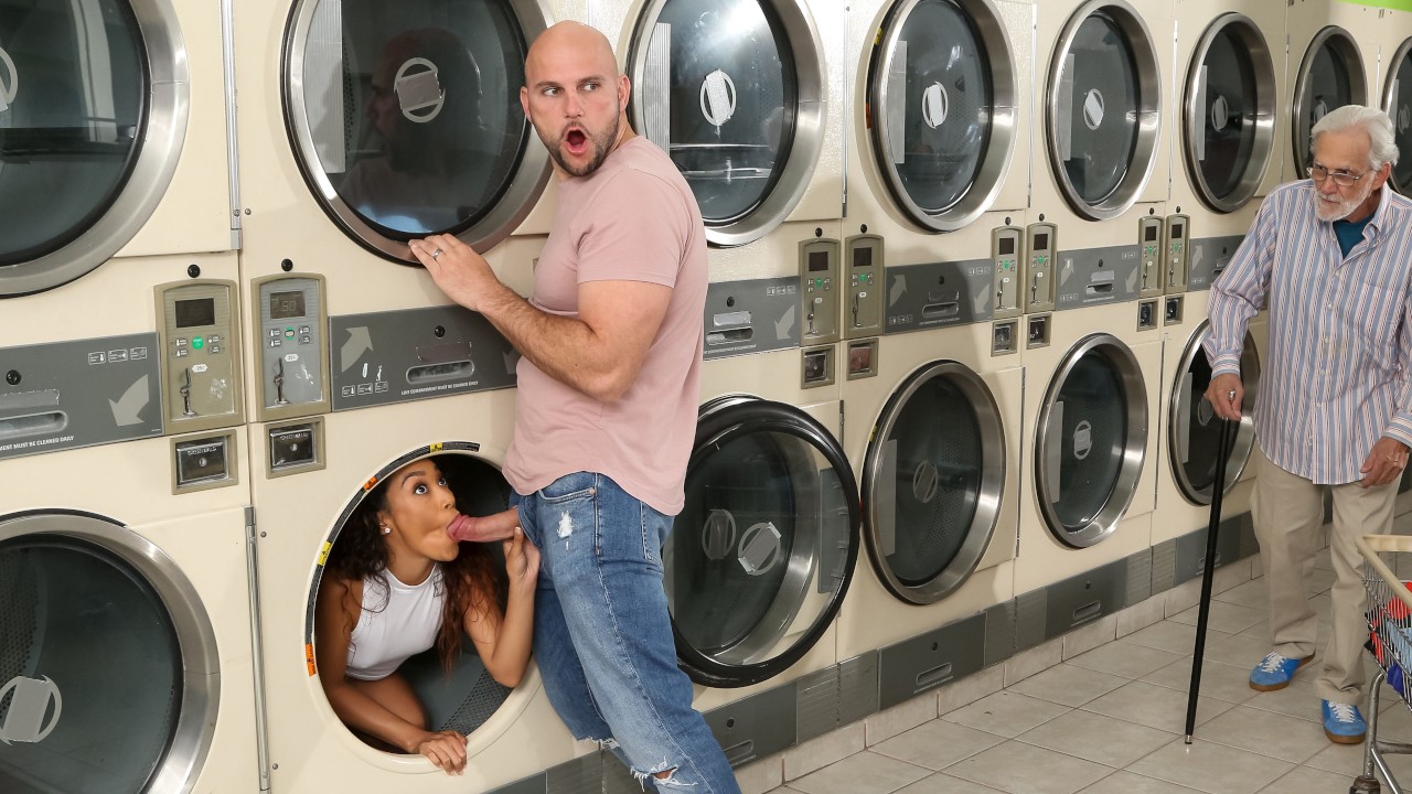 Sarah Lace - Laundry Lust - Porn00